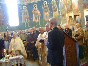 Părintele paroh arhidiacon Gavril Vârva, Părintele Iulian Benche şi Părintele Grigore Soporan